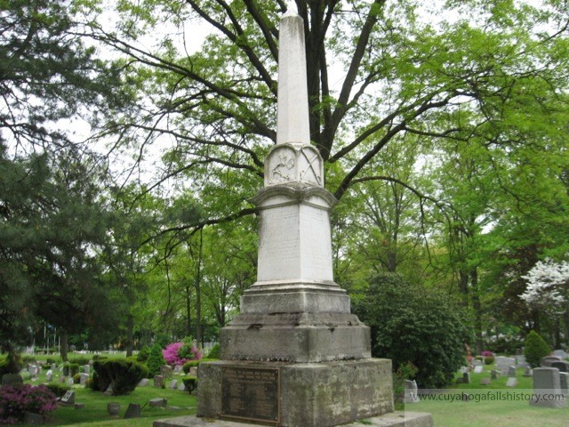 CW Monument at Oakwood2